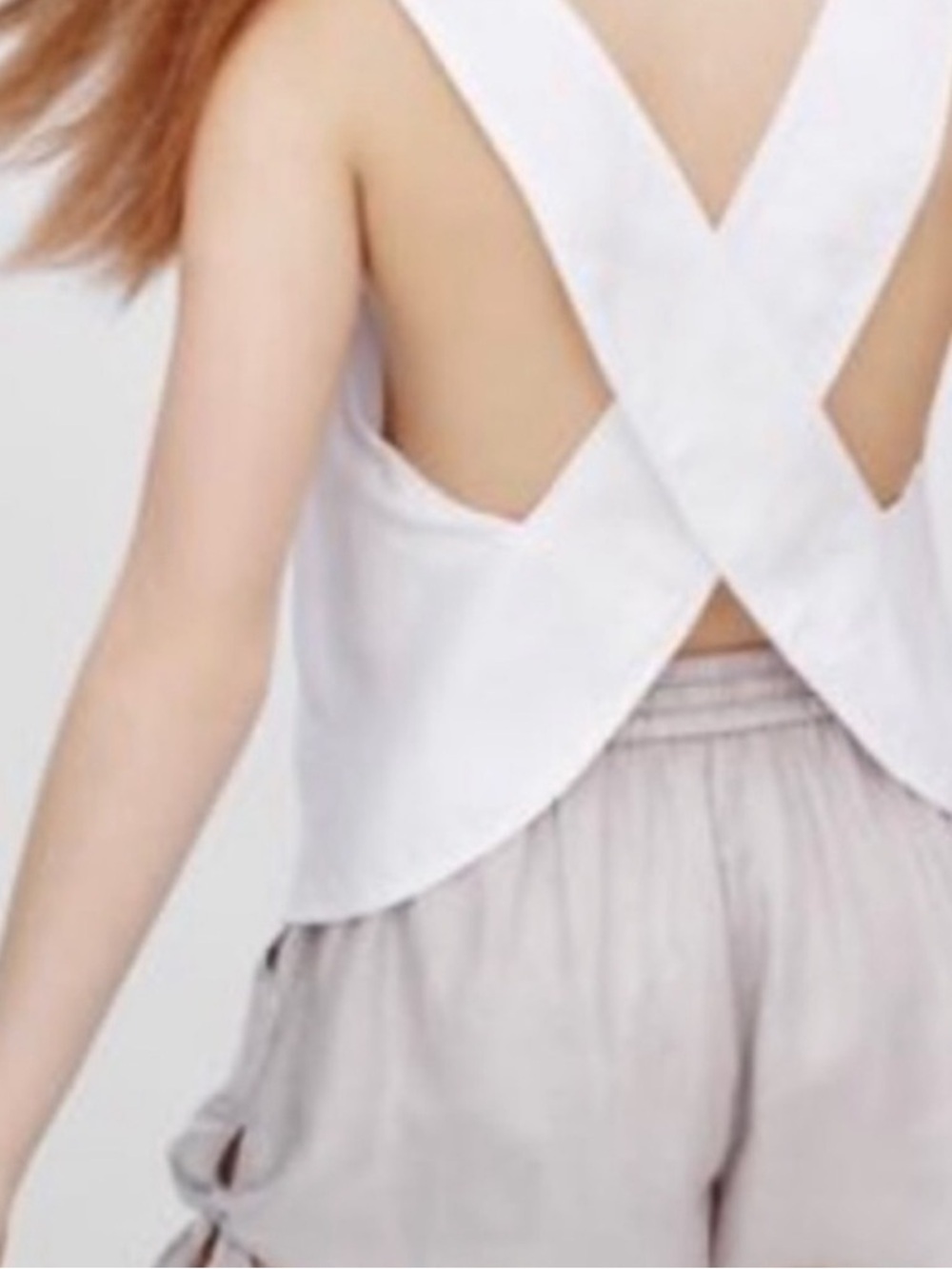Aritizia Wilfred - Apron Tank Scoop Open Cross Back Cropped Tank Top